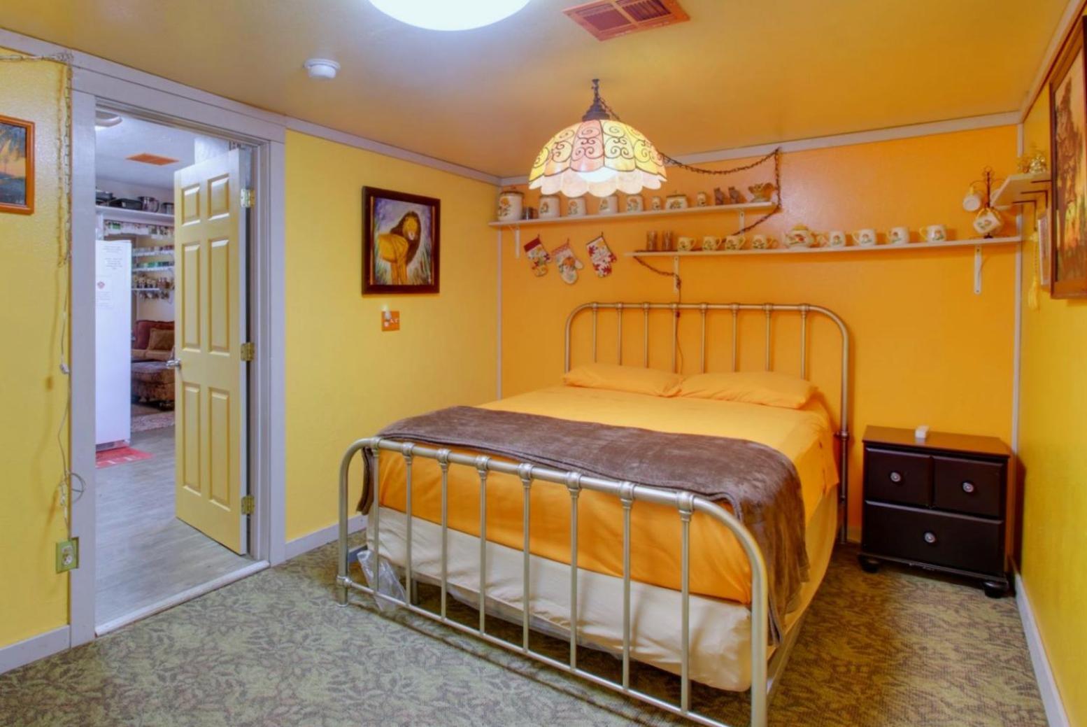 Ez 1 Mile To Fort Sill! Pumpkin Cottage Sleeps 9, Grills, Firepit, Laundry ลอว์ตัน ภายนอก รูปภาพ
