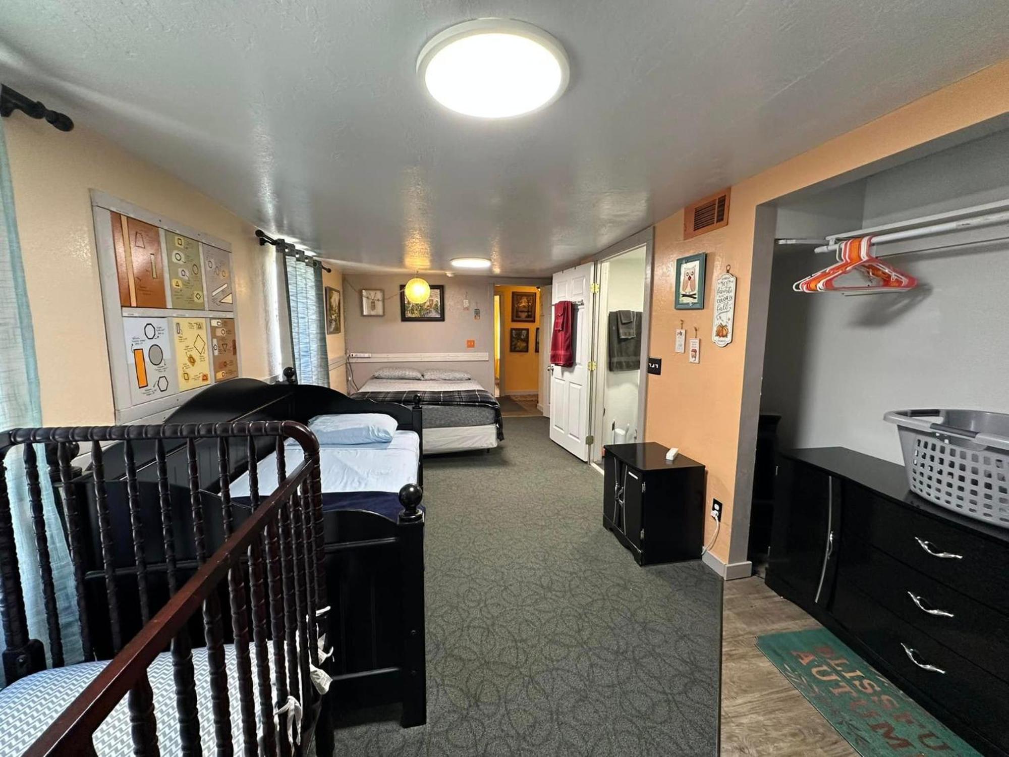 Ez 1 Mile To Fort Sill! Pumpkin Cottage Sleeps 9, Grills, Firepit, Laundry ลอว์ตัน ภายนอก รูปภาพ
